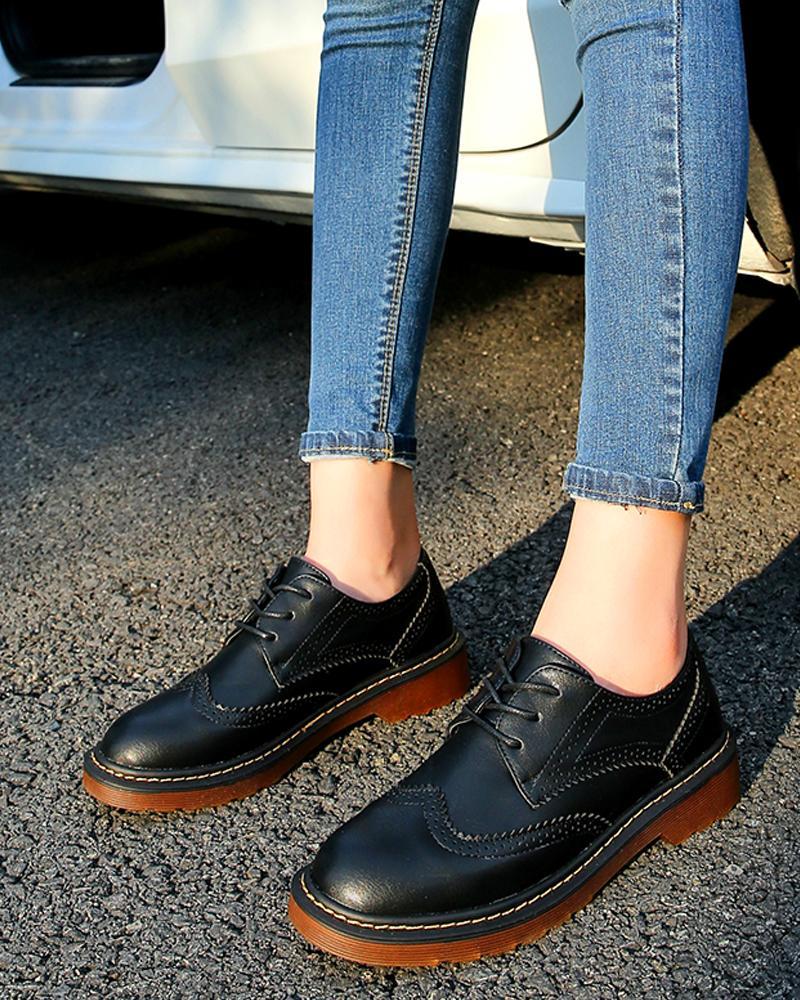 Outlet26 Round Toe Lace-Up Oxfords black